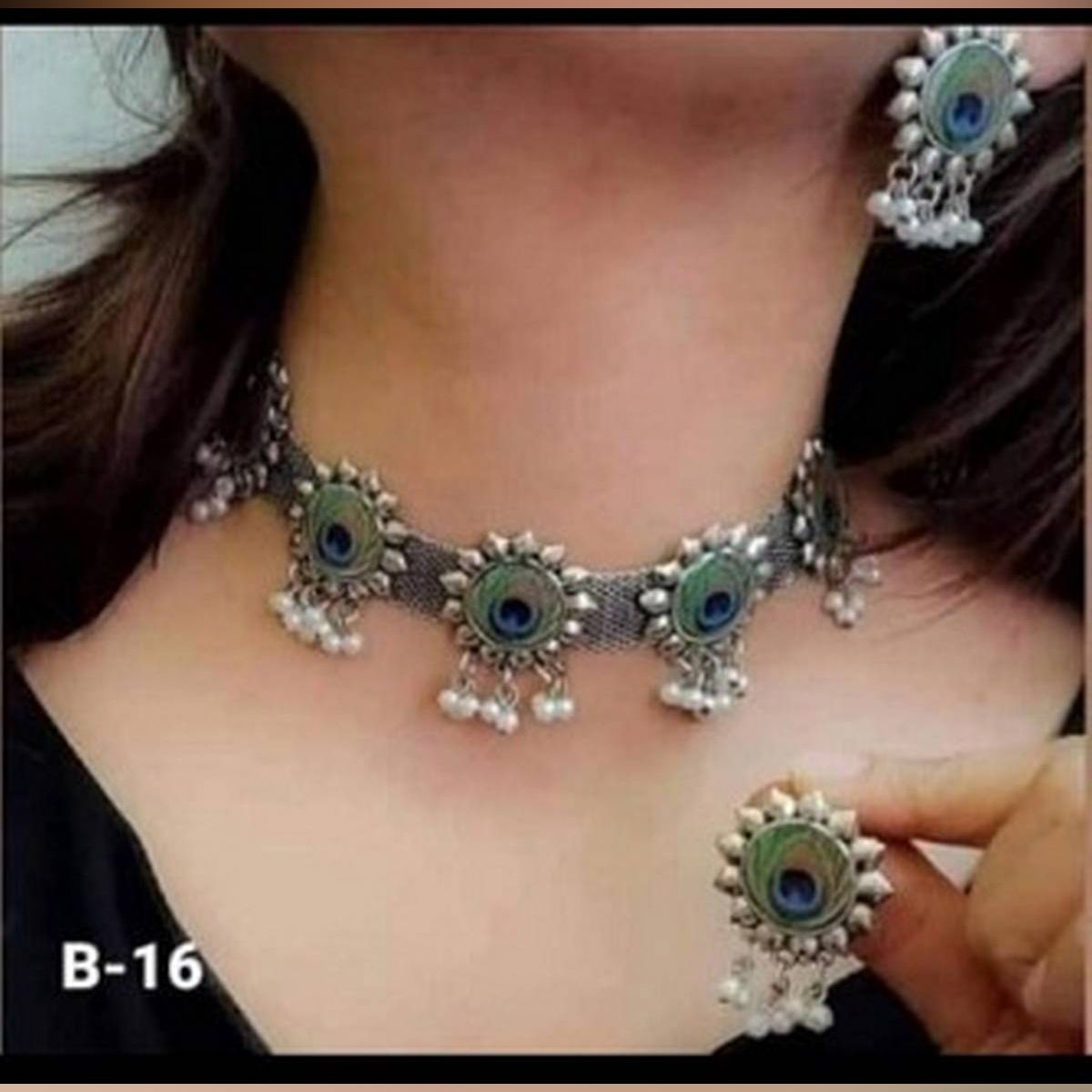 Necklace/Choker Set For Women