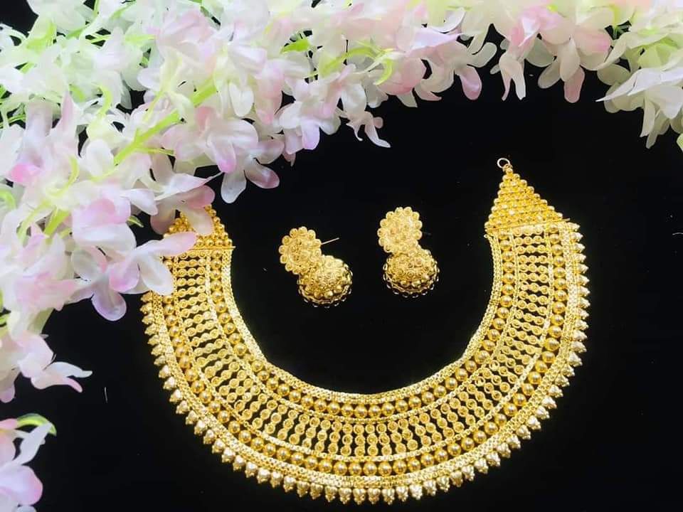 Gold Plated Exclusive & Uncommon Design Jewellery Set For Women