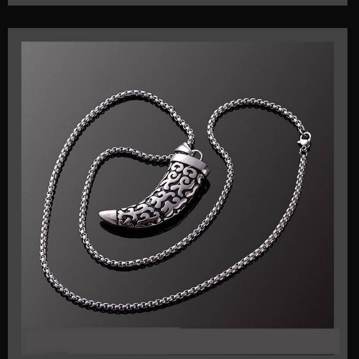 Exclusive  Stainless Steel Chain With elephant teeth style Locket