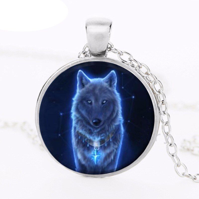 2017 New Vintage Fluorescence Wolf Pendant Glass Cabochon Jewelry Round Glass Chain Pendants Statement Necklace HZ1