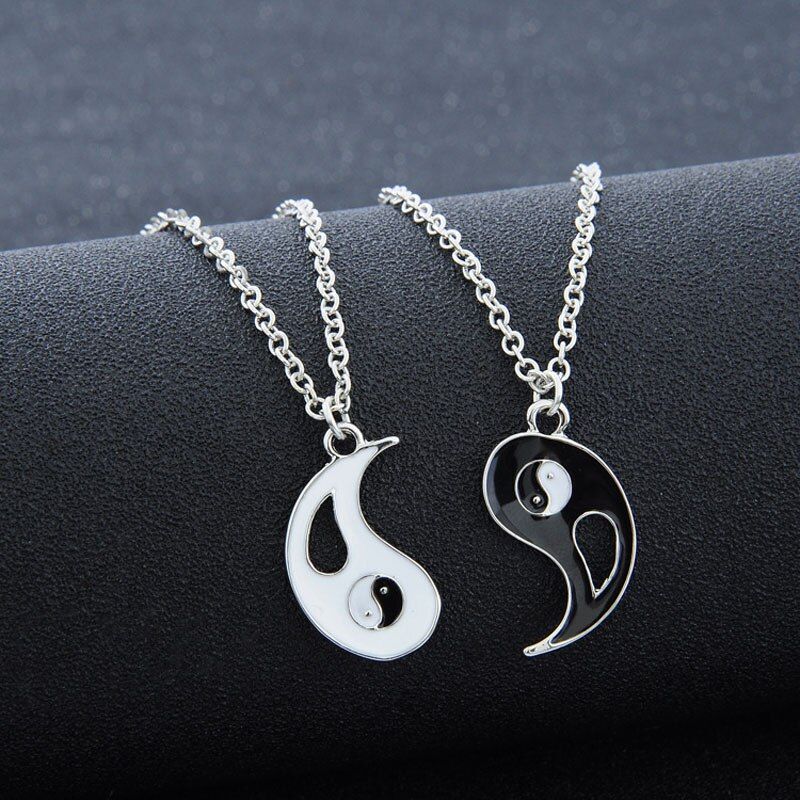 2 pcs/set Fantastic Best Friends Ying Yang Necklaces Taiji Bagua Charm Pendant Jewelry for Lovers Gifts colar masculino