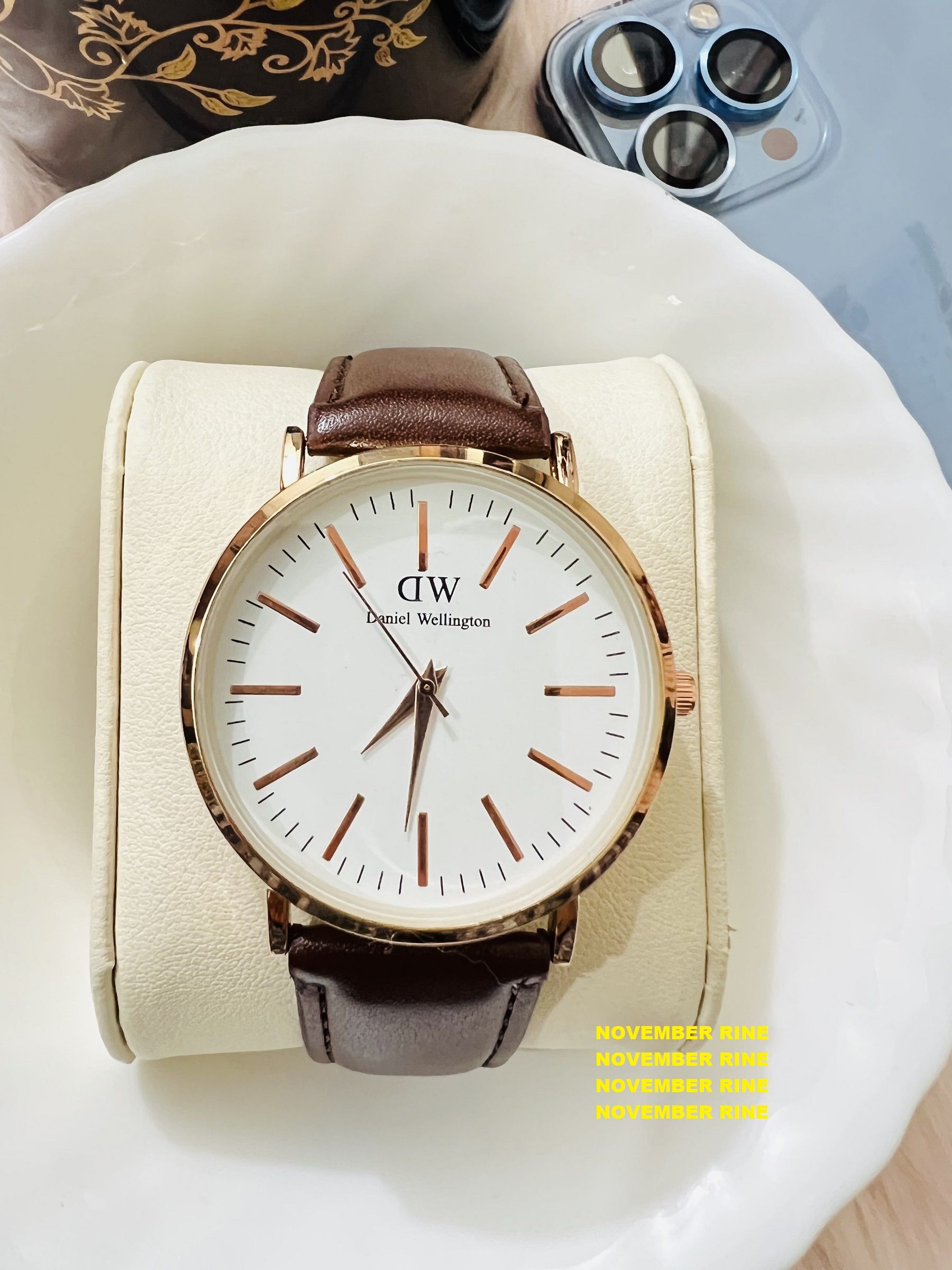 GTY DWD70 PU Leather Wrist Watch For Men Brown Dial White