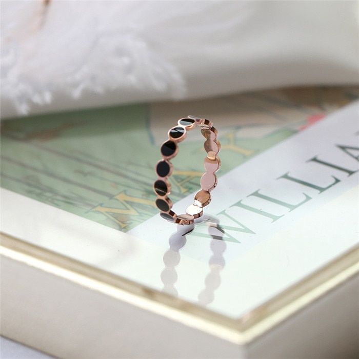 YUN RUO Simple & Chic Black El Ring Rose Gold Birthday Gift Woman Fashion Titanium Steel Jewelry Never Fade Drop Ship 2019