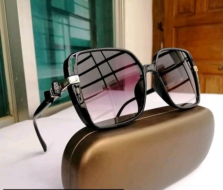 Exclusive design sunglass for women
