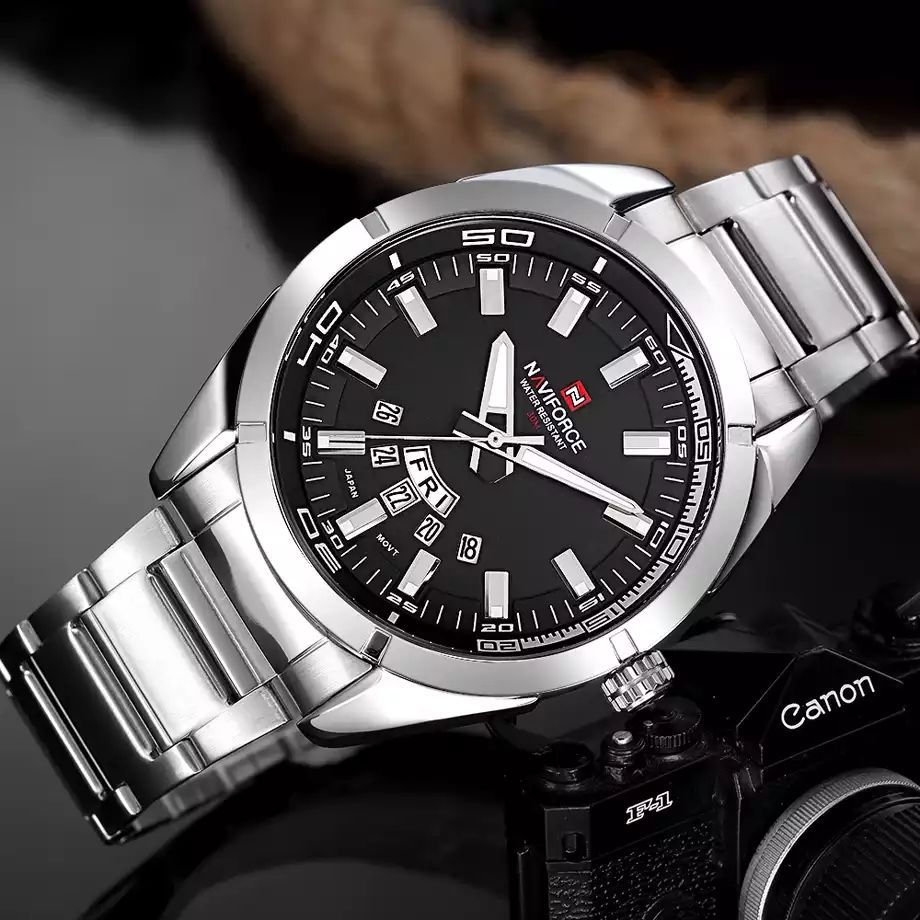 Naviforce NF9038 Men's Stainless Steel Watch