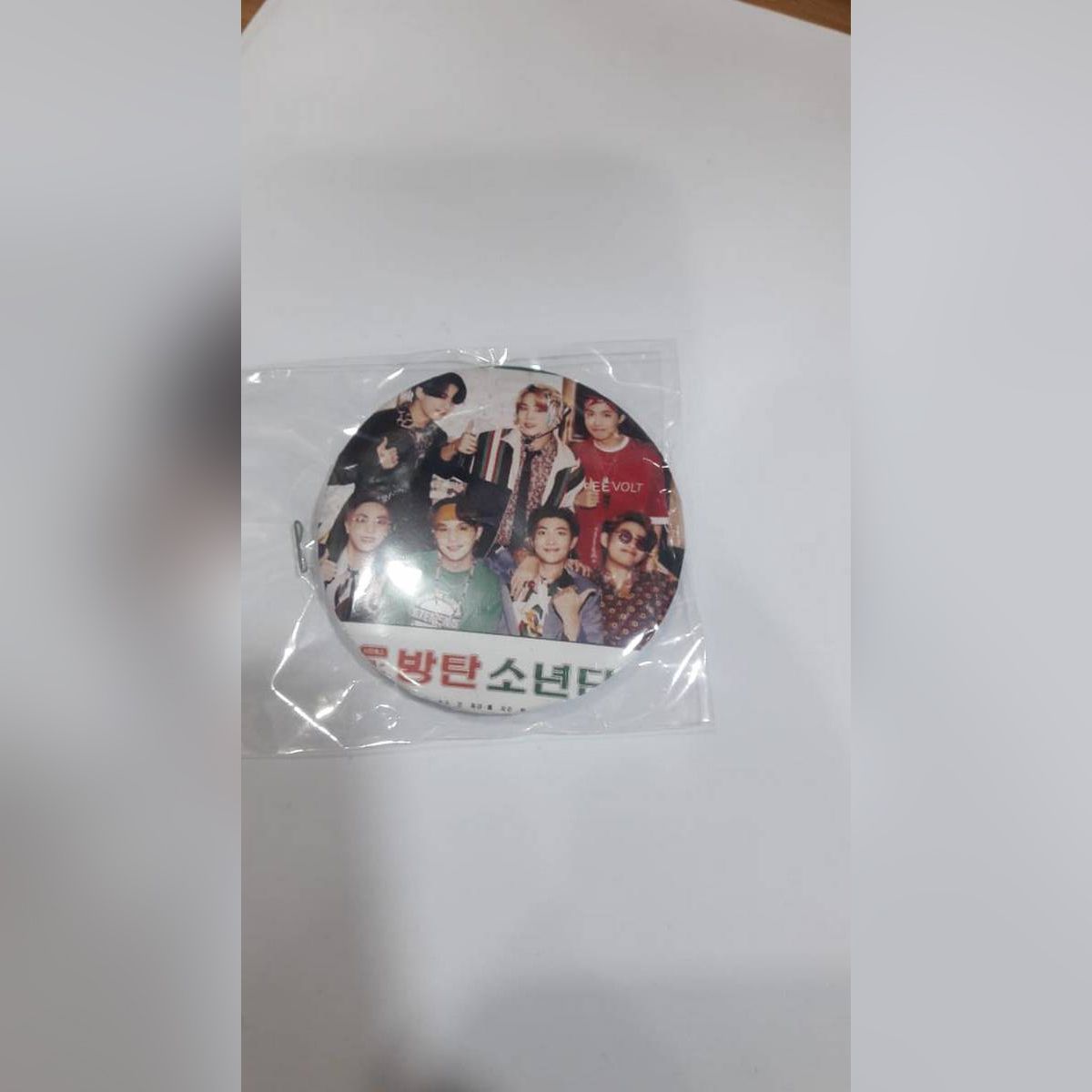 Custom BTS Bangtan boys Tinplate Brooch Pin Badge (BTS025)