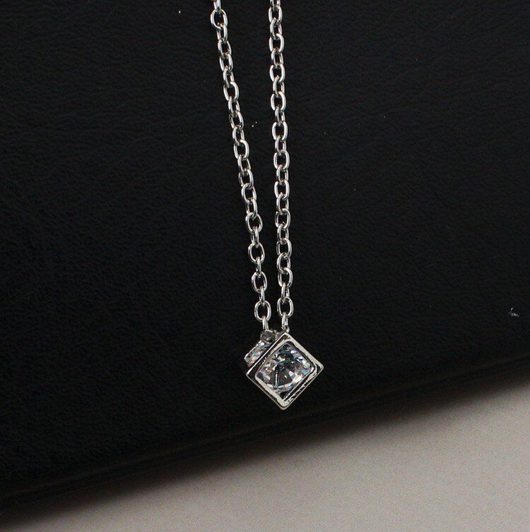 2020 New Collier Fashion Geometric Cubes Chokers Necklace Zircon Three-dimensional Square Pendant Necklacce For Women Jewelry