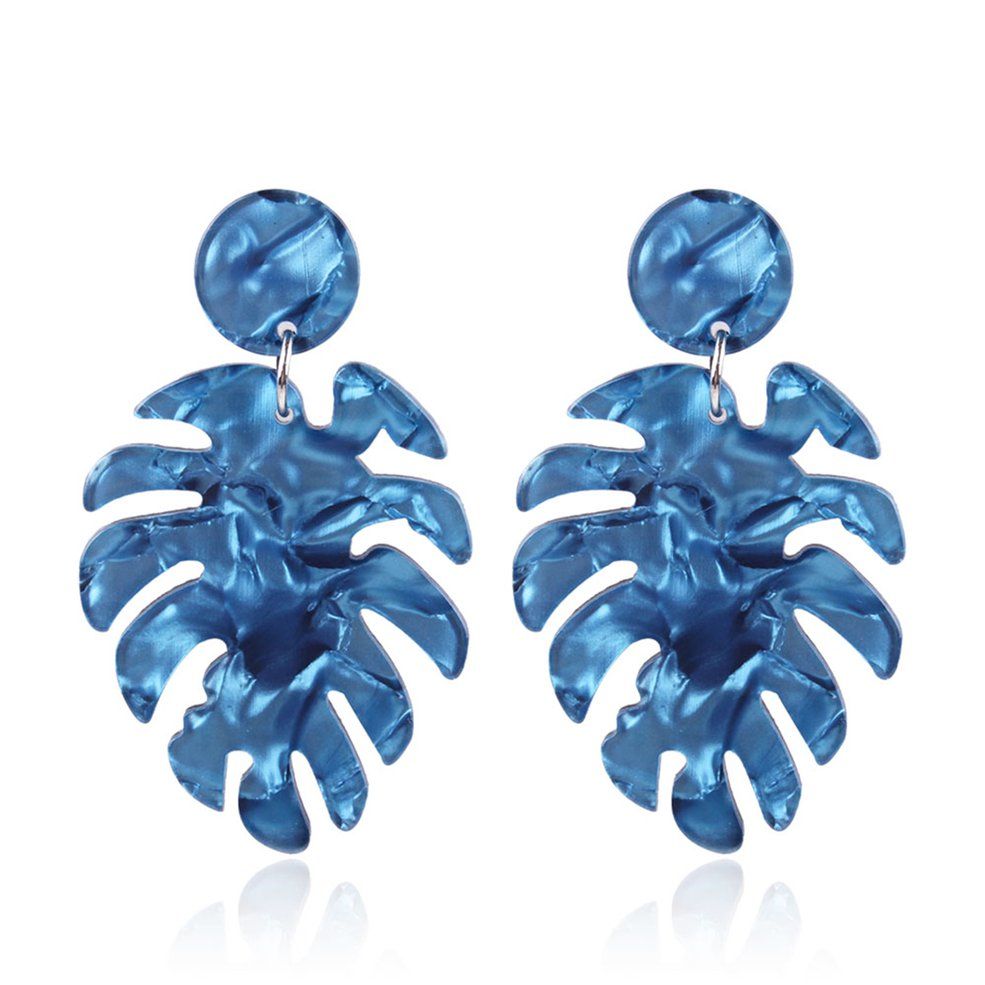 Europe and America acetic acid Board Leaf Earrings