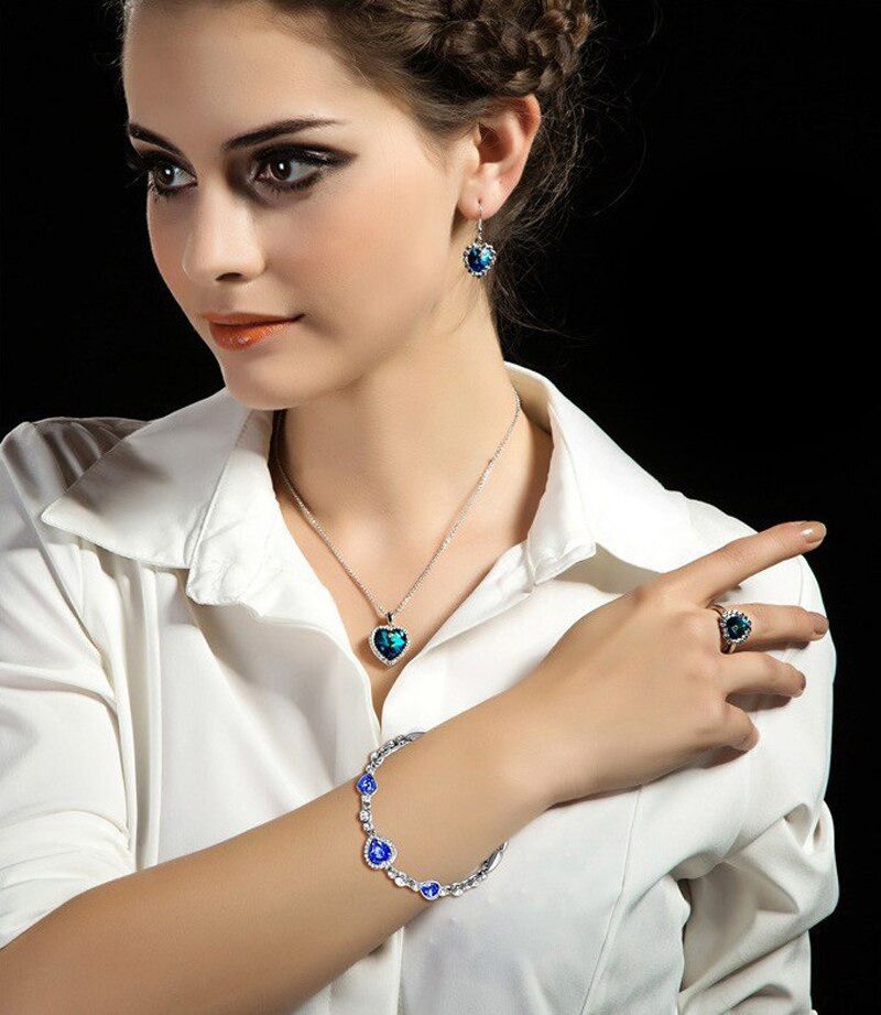 Fashionable Girl Crystal Bracelet Female Korean Simple Ornament Lady Valentine's Day girlfriends Birthday Gift For You