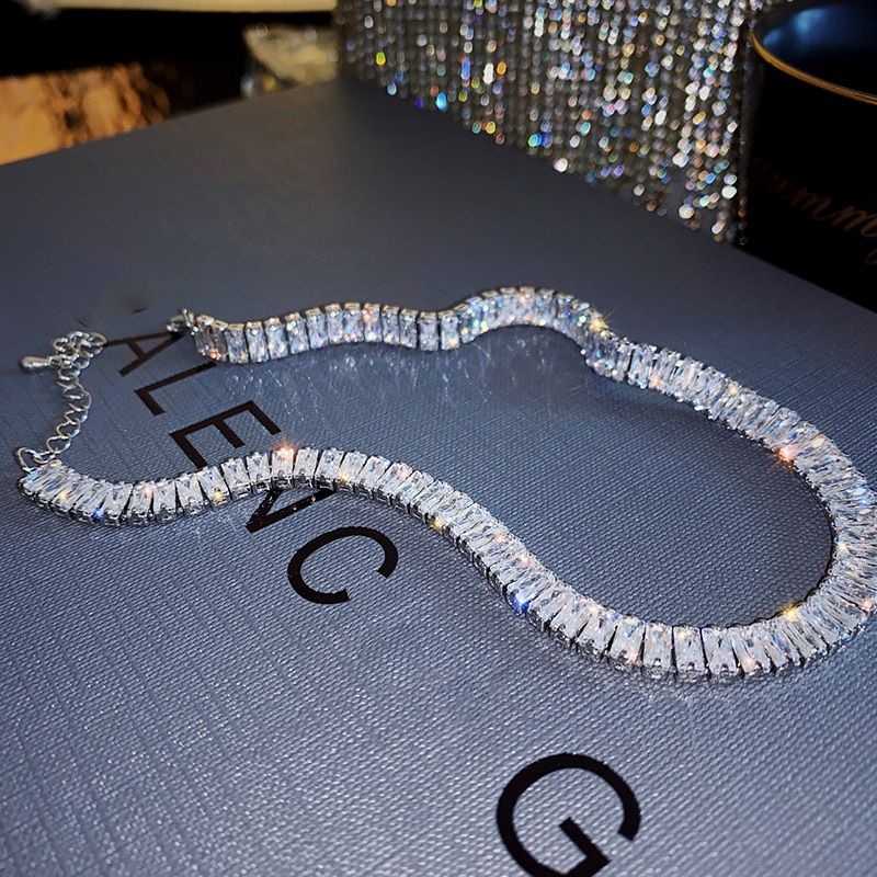 Korean hot selling fashion jewelry, copper inlaid zircon, luxury shiny necklace  ladies party necklace