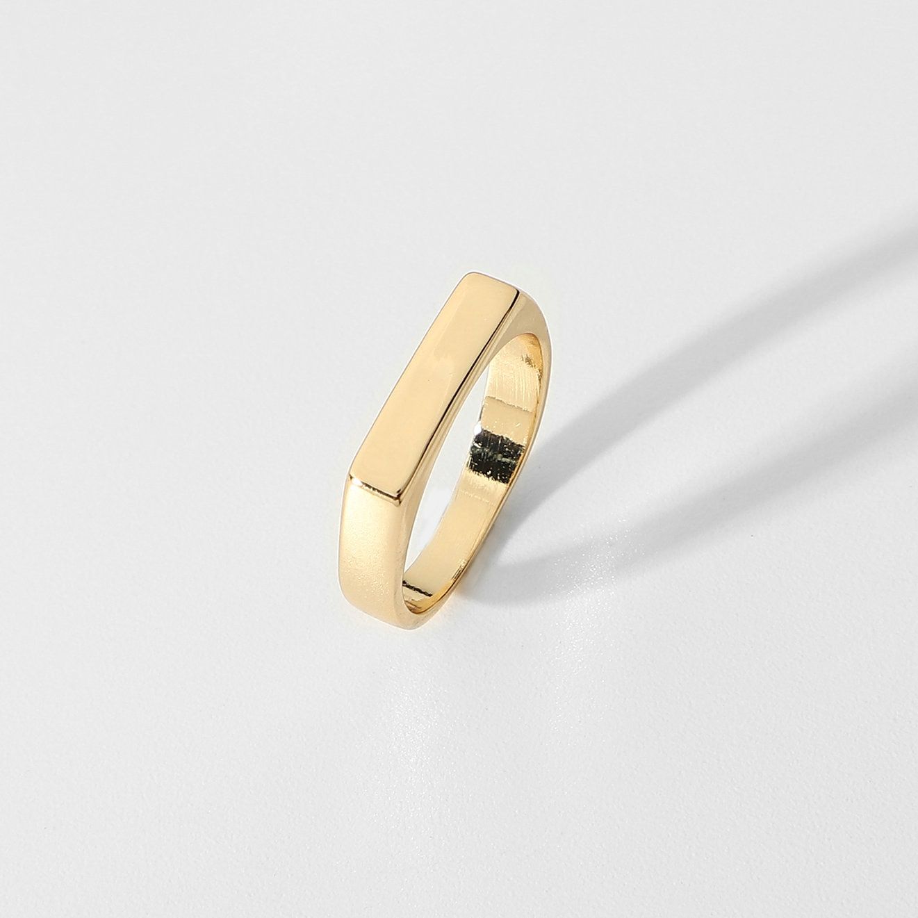 Gold Color Twisted Croissant Rings For Women Heart shape Minimalist Chunky Rings Vintage Stacking Band Jewelry