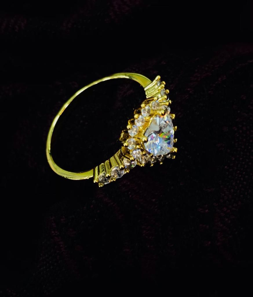 Zircon finger ring for women