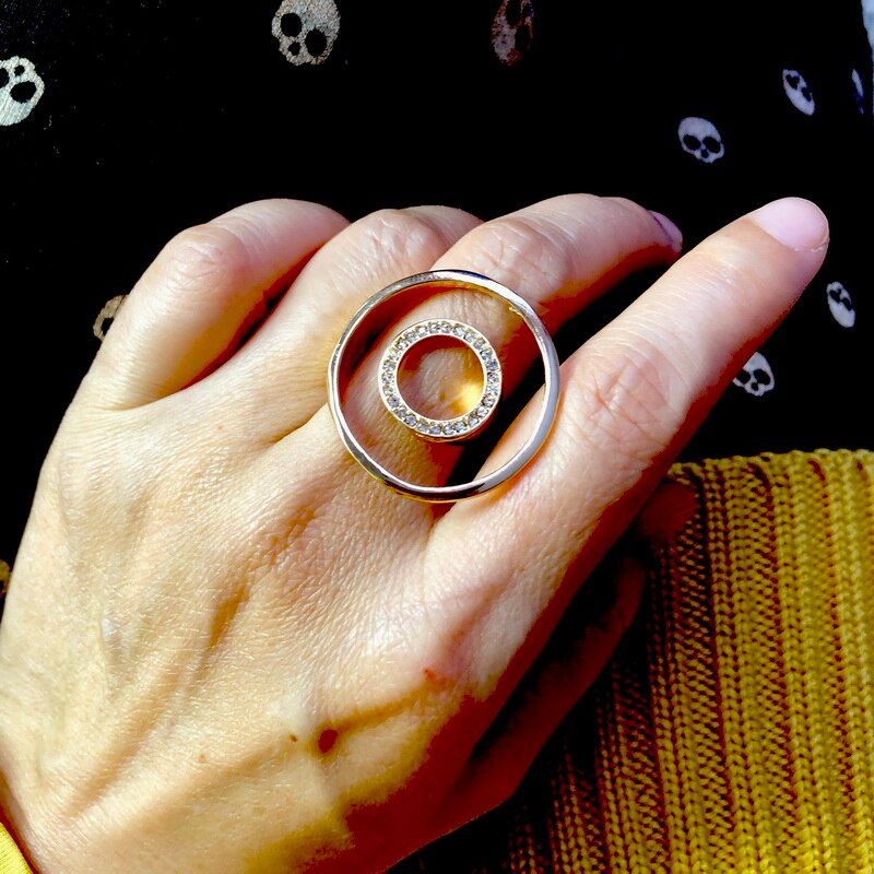 F.J4Z Brand Designer Women Finger Ring Big Simulated Pearl Top Rings Rhinestone Ladies Rings Gifts Jewelry anillos de mujeres