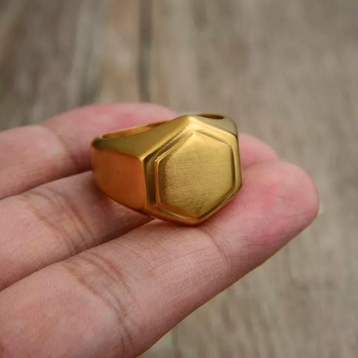 Colour stone finger ring for men (1 piece)