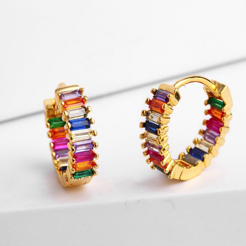 FLOLA Delicate Rainbow Baguette Earring For Woman Cubic Zirconia Hoop Earrings Pendientes Fashion Huggie Jewelry ersq06