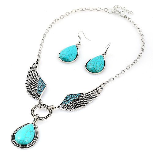 Retro Women Turquoise Pendant Wings Teardrop Hook Earrings Necklace Jewelry Set