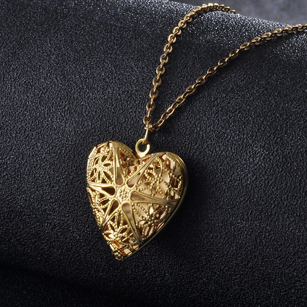 Hollow Simple 3 Colors DIY Heart Necklace Retro Secret Pendant Photo Frame Necklace Jewelry Gift