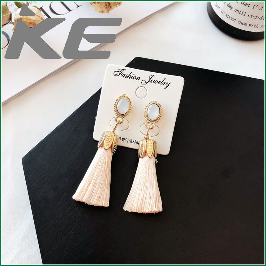 Korean version of the crystal leaf earrings women's jewelry earrings tassel personality temperament fashion earrings earrings for women low price