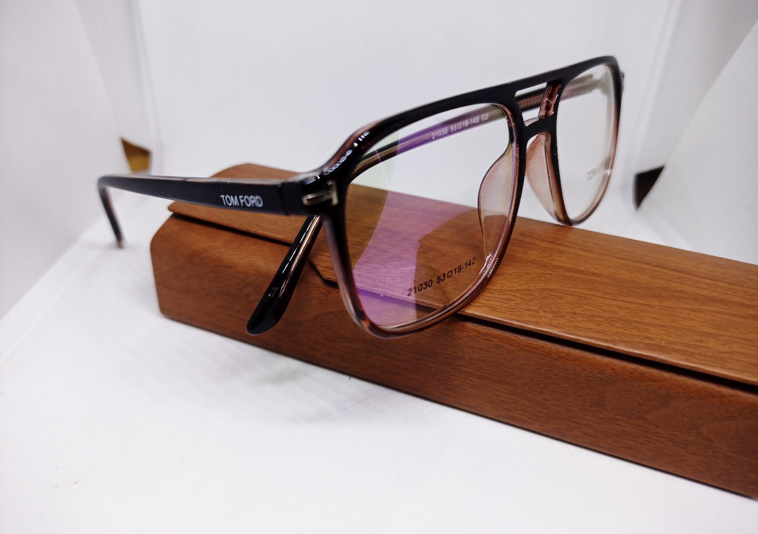 premium eye frame
