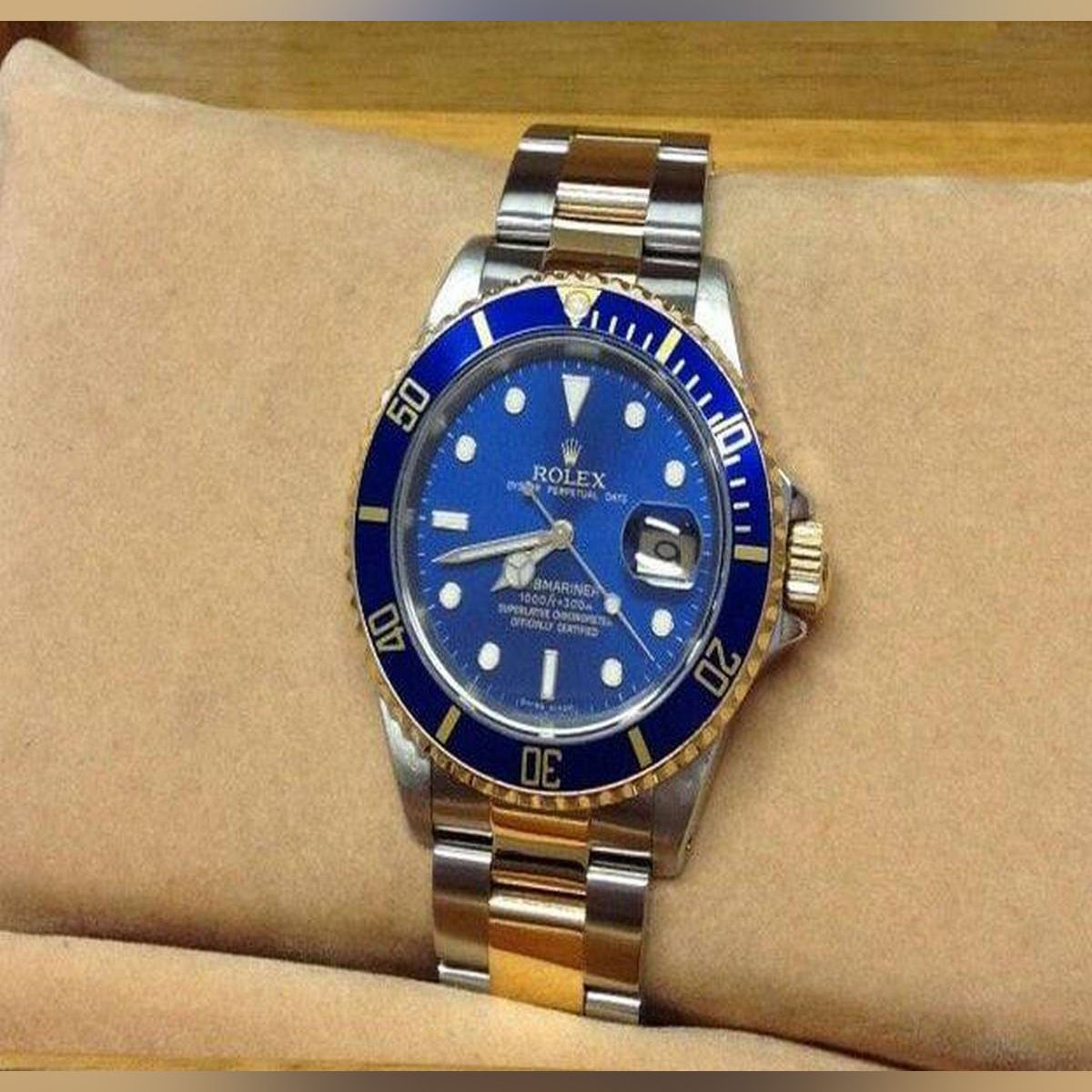 Blue Dial Golden Stainless Steel Oyster Watch for Men