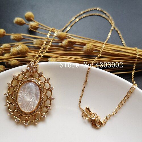 Promotion! Natural Virgin of Guadalupe Mother Pearl Necklace for women virgen de Guadalupe Mother Pearl Shell Necklace for Gift