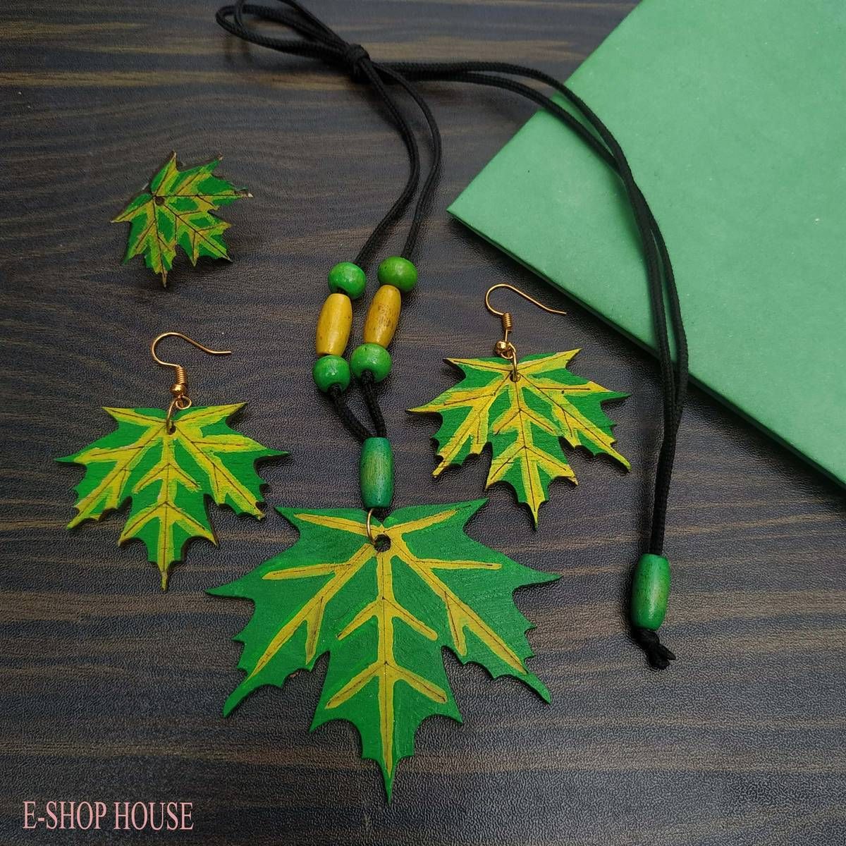 Hand Painting Wooden Jewellery Set for Woman