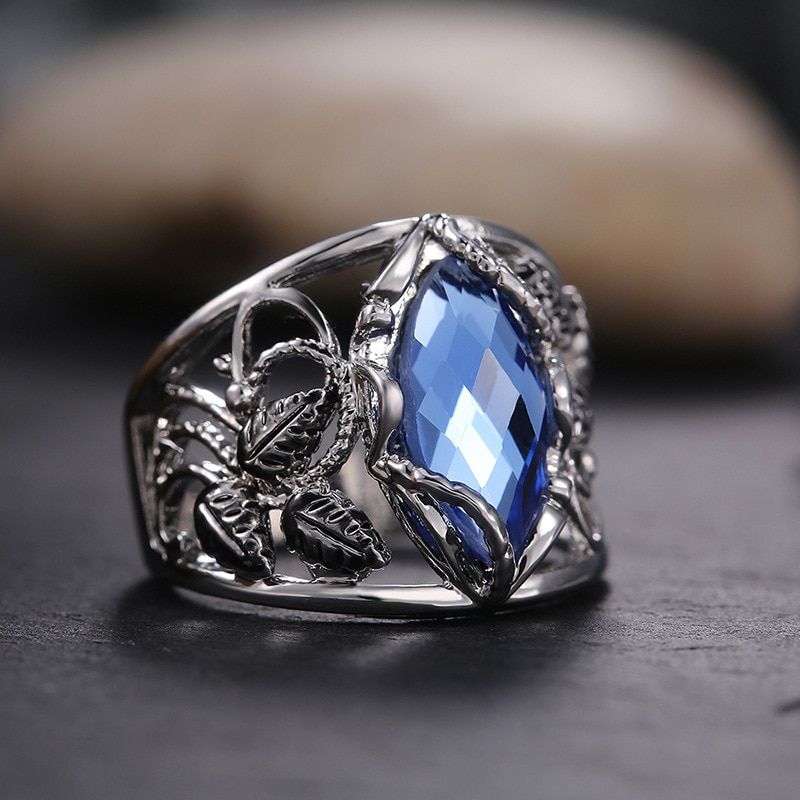 Retro Bohemian Style Width Ring Inlaid Oval Green Stone Ring Two Tone Design Finger Rings For Women Personality Jewelry G4M825