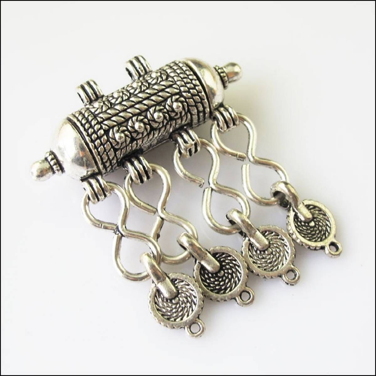 2Pcs Antiqued Silver Color Barrel Flower Tassels Charms Pendants 43x50mm(null)