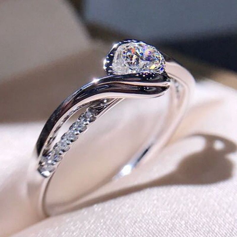 Classic Engagement Ring AAA White Cubic Zircon Female Women Super Flash Rhinestone Wedding Band CZ Rings Jewelry
