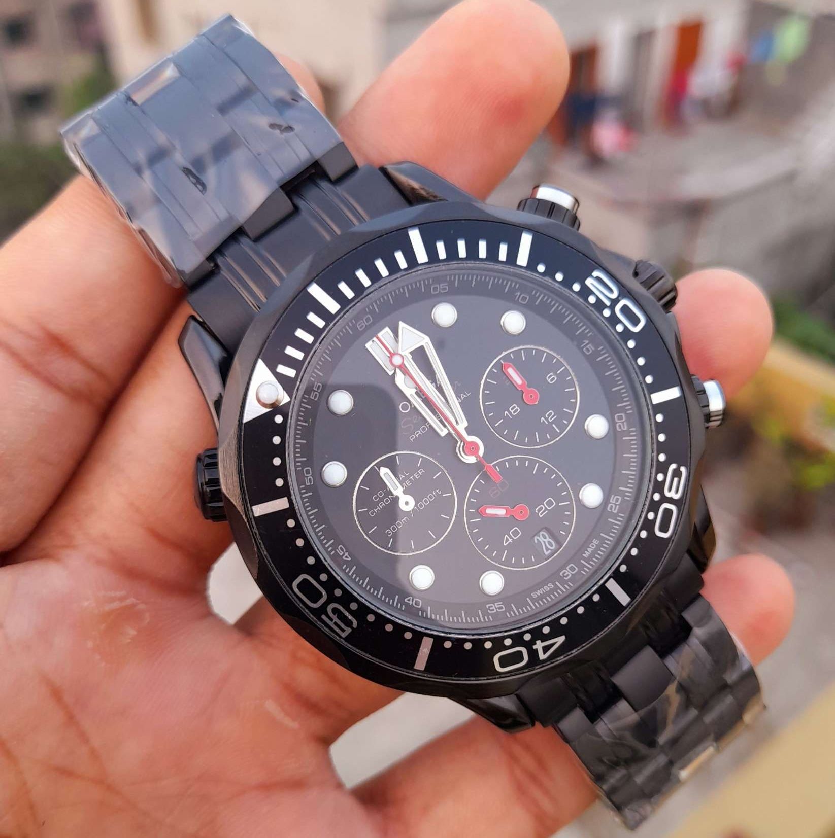Exclusive watch collection For men Active chronograph