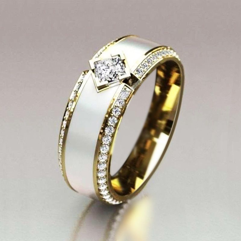 Huitan  Gorgeous Gold Color AAA Solitaire Princess Cut Classic Women Wedding Band Rings Elegant Proposal Rings for Girlfriend