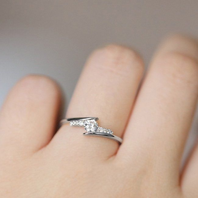 ZHOUYANG Ring For Women Simple Style Cubic Zirconia Wedding Ring Light Gold Color Fashion Jewelry KBR103