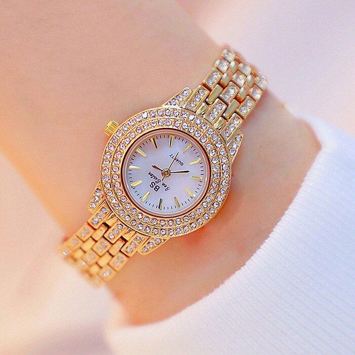 Luxury Fashion Casual Diamonds Women Watches Vogue Ladies Wristwatch Girls Bracelet Watch Hour Quartz Movement