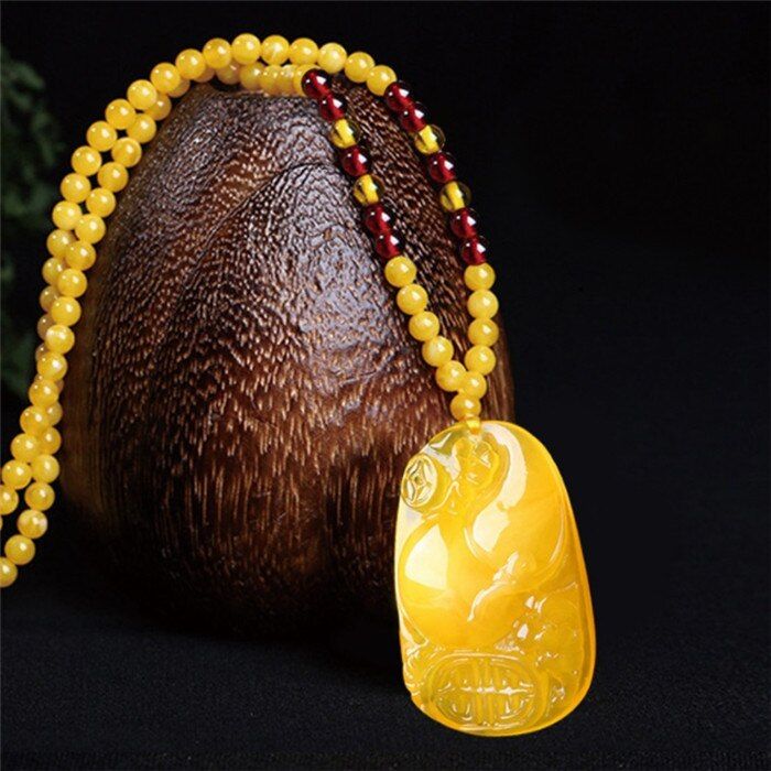 Yellow Honey Charm Necklace New Design Vintage Bronze Antique Stone Diamante Necklace For Female Good Detail Bead Chain