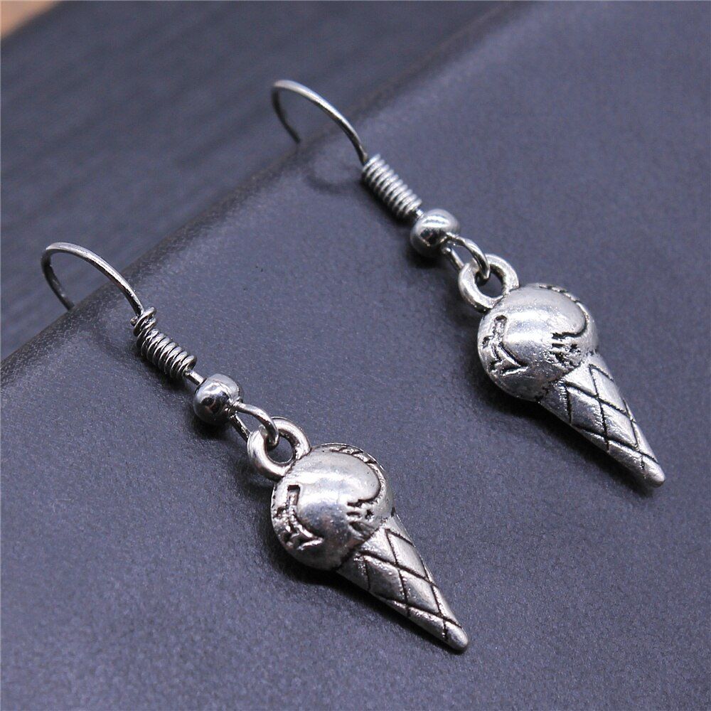 Food Dangle Earring Vintage Simple Cupcake Cake Biscuits Pineapple Strawberry Chestnut Pendant Dangle Drop Earring For Girl