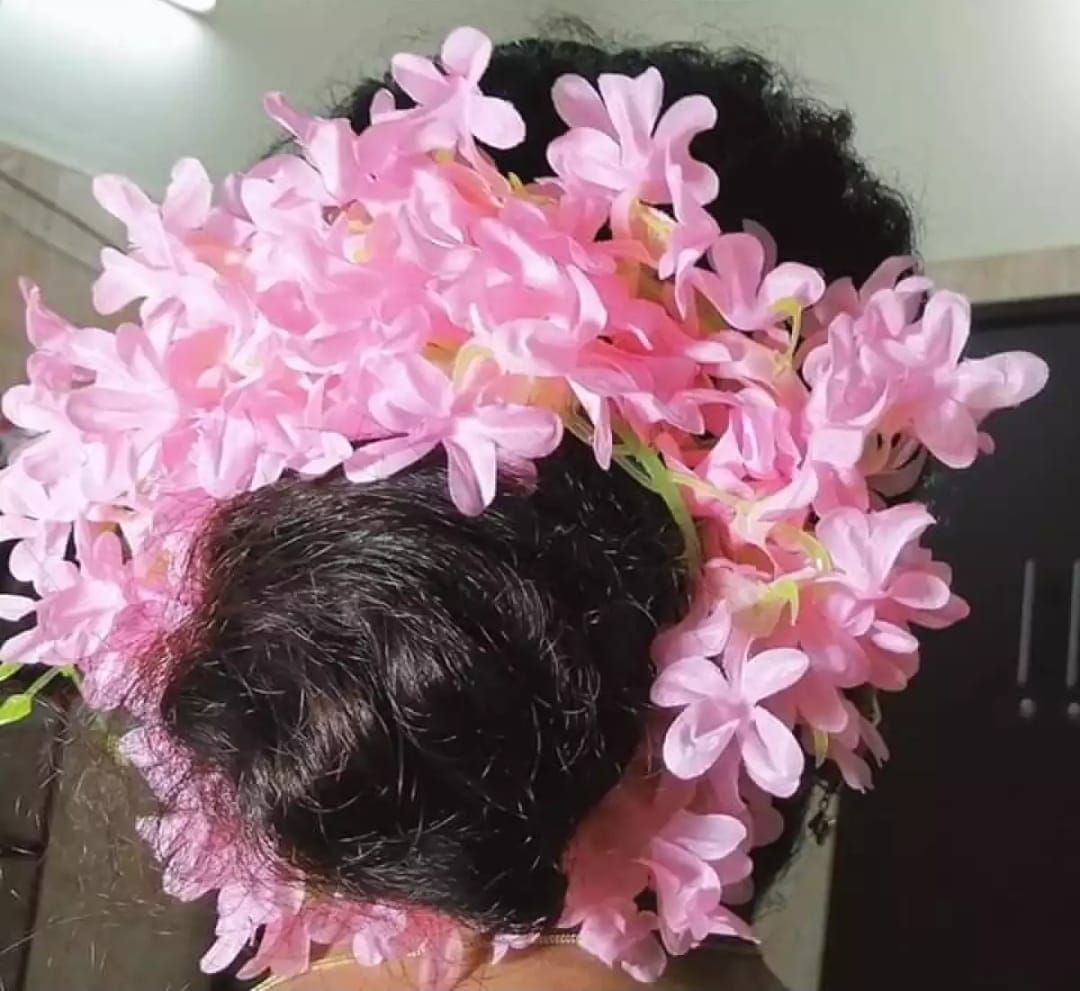 Artificial Hair Flower For Woman gajra flower hair colour White,Rad,Yellow,purple, Pink, Orange.
