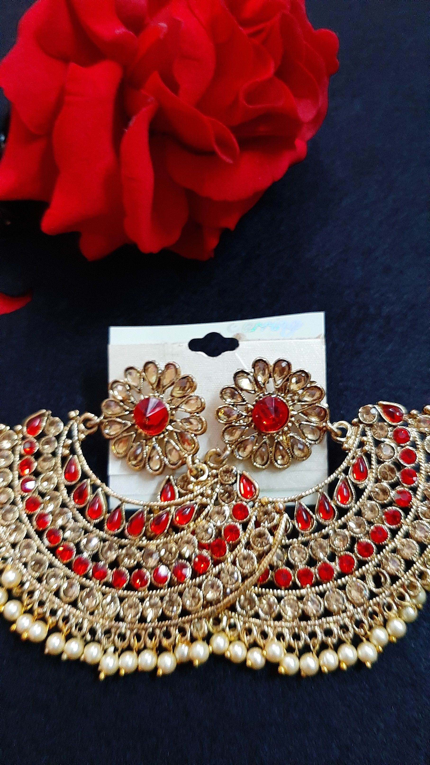 Classical Kundon Ear Ring With Stone And Pearl