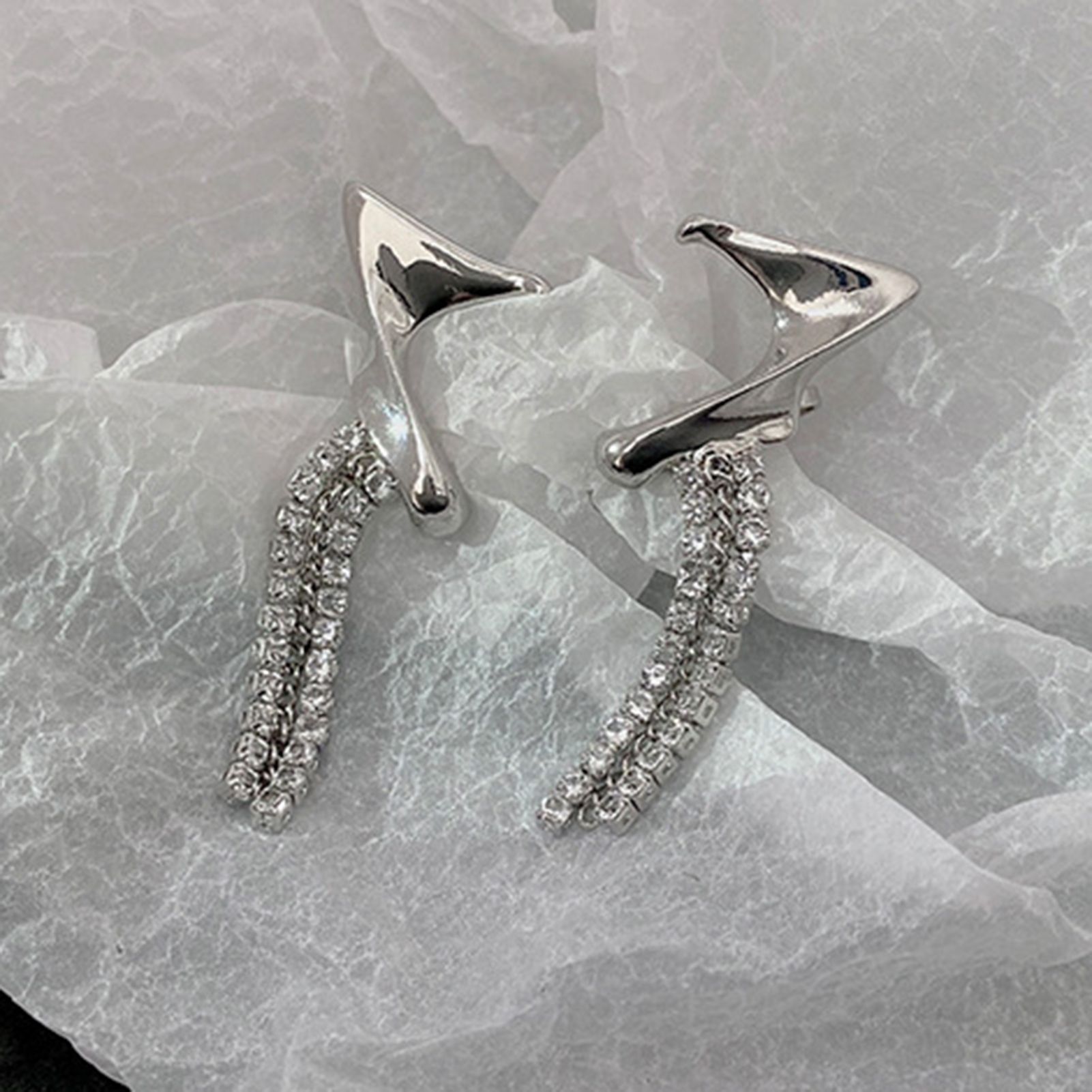 BODHI Lady Ear Clip Lightweight All Match Ear Cuff Clip