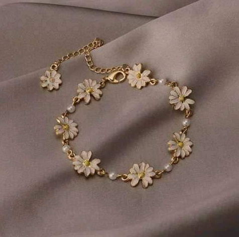 Simple Korean Style Daisy Flower Bracelets For Women Girls Ot Buckle Chain Floral Fashion Statement Jewelry Bracelet Bangle