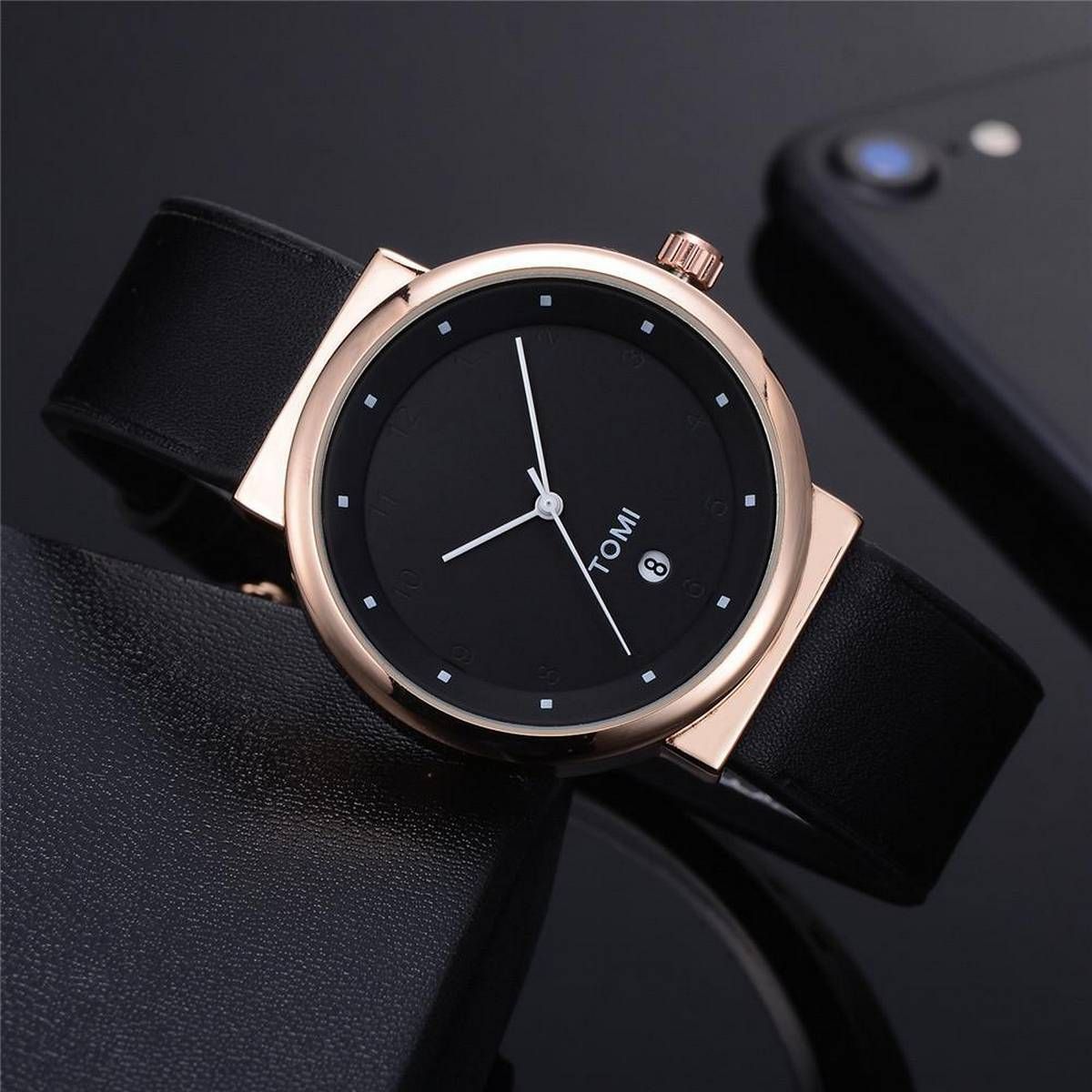TOMI Casual Men 's Bussiness Retro Transparent Design Leather Round Band Watch