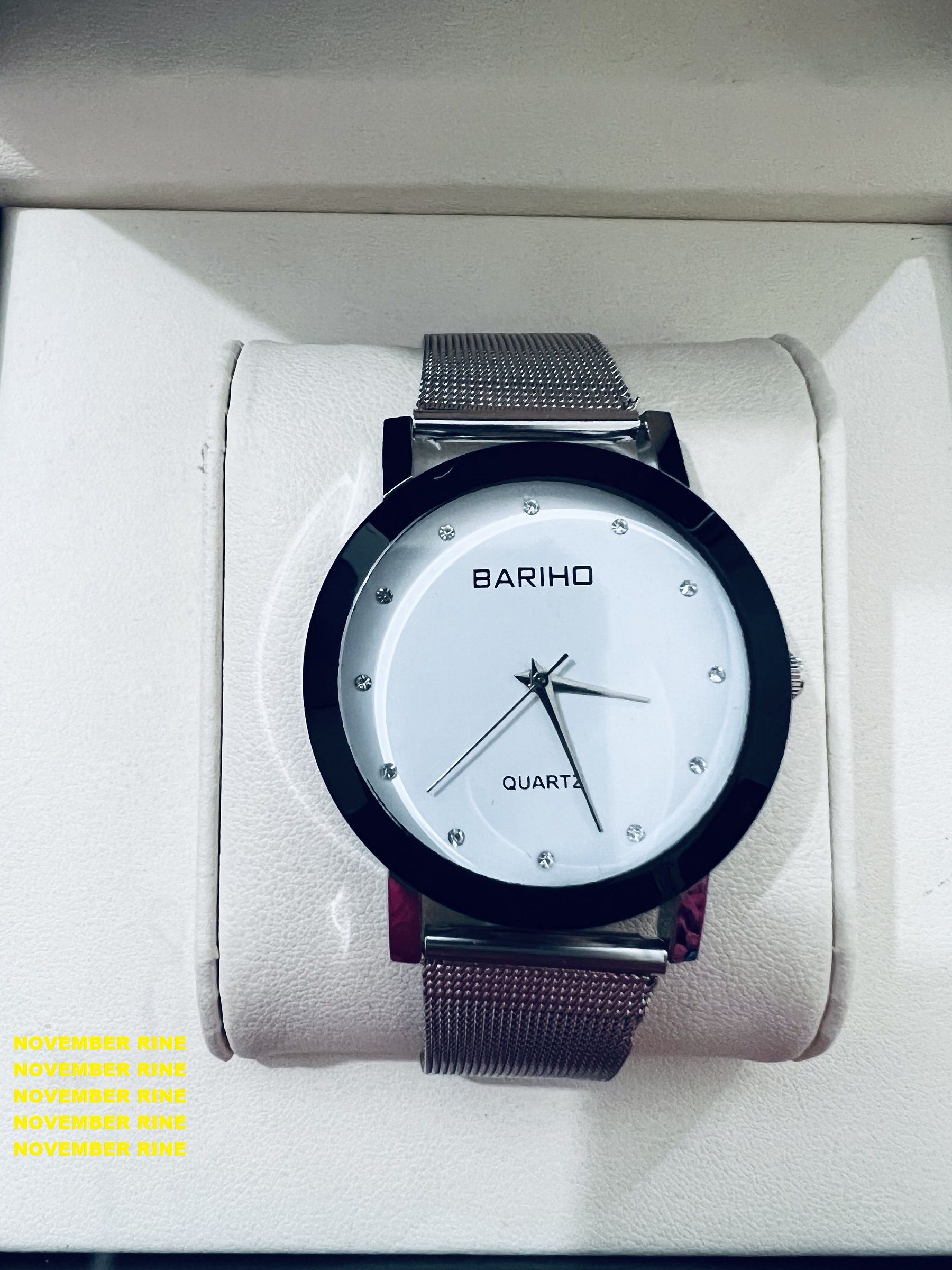 AWV BARIH105 Round Steeliness Steel Watch For Men Silver Dial White