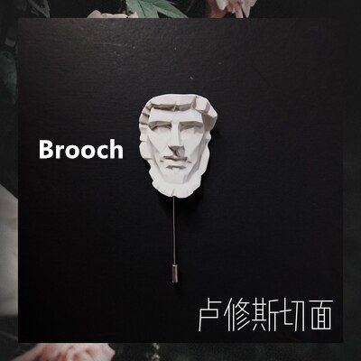 HUANZHI 2020 New Individuality White Blush Stereoscopic Plaster Sculpture Portrait Pendant Necklace for Women Man Couple