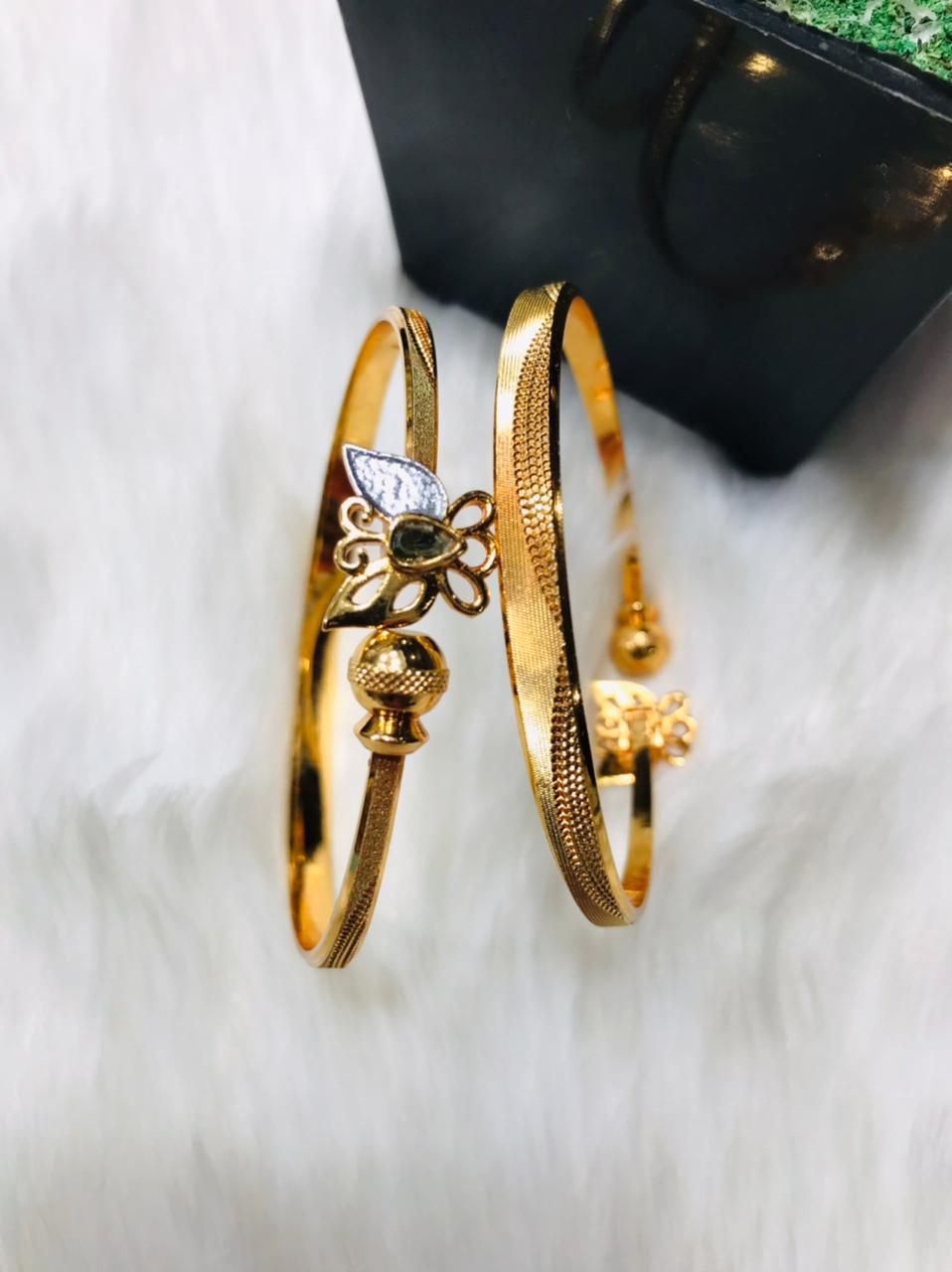 Exclusive Design Bangles/Bracelets for Women (1 Pair)