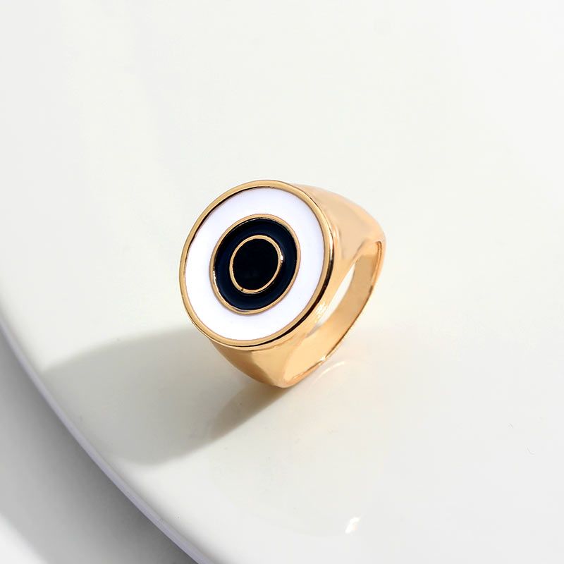 JUST FEEL 2019 New Minimalist Lovely Heart Hollow Rings For Women Lady's Gold Silver Color Heart Evil Eye Finger Ring
