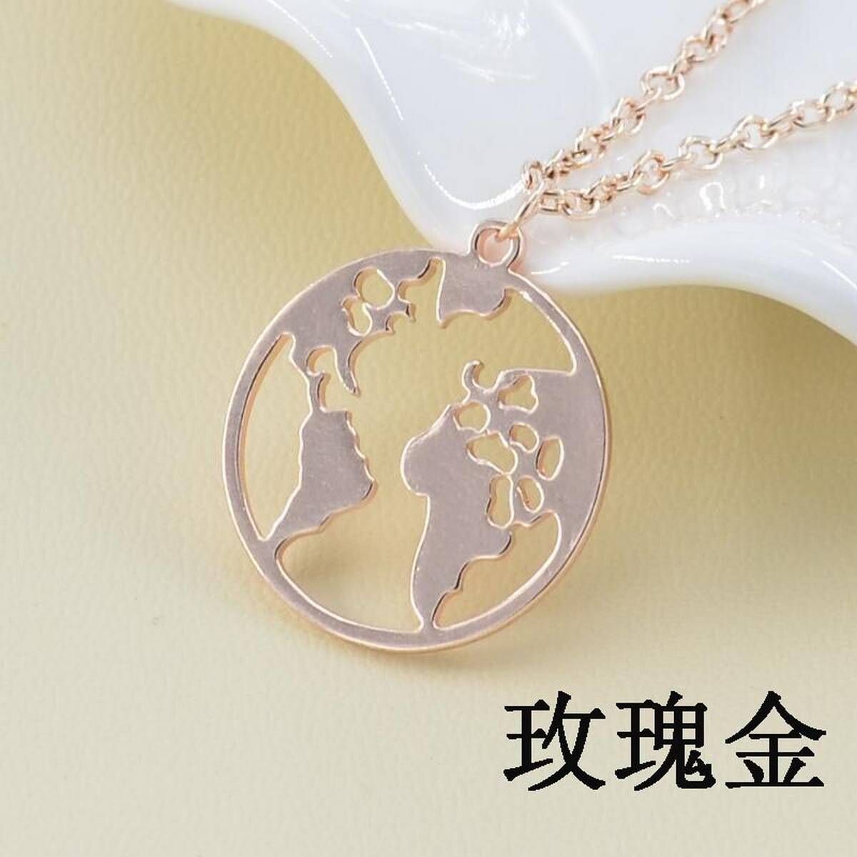 Rinhoo Vintage Origami World Map Necklace Women Geometric Necklace Round Necklace Circle Necklaces & Pendants Choker Jewelry