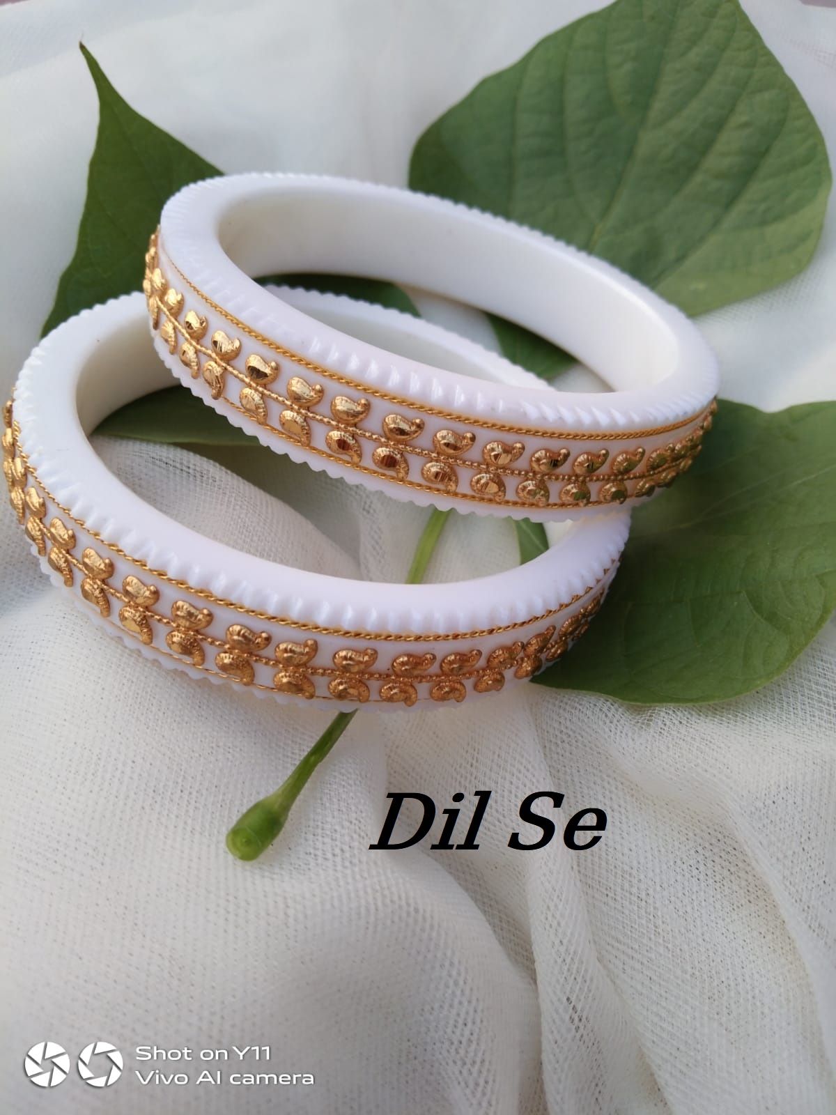 Trendy Unique Shangkha design Golden Metal Work White Plastic Shakha . It's for Women Party , Wedding , Anniversary & All Time Use