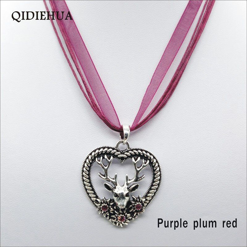 Free New Fashion Vintage Heart Shape Cutout Pendant Necklace Women Trendy Carved Antlers Charming Rope Short Necklace bijoux fem