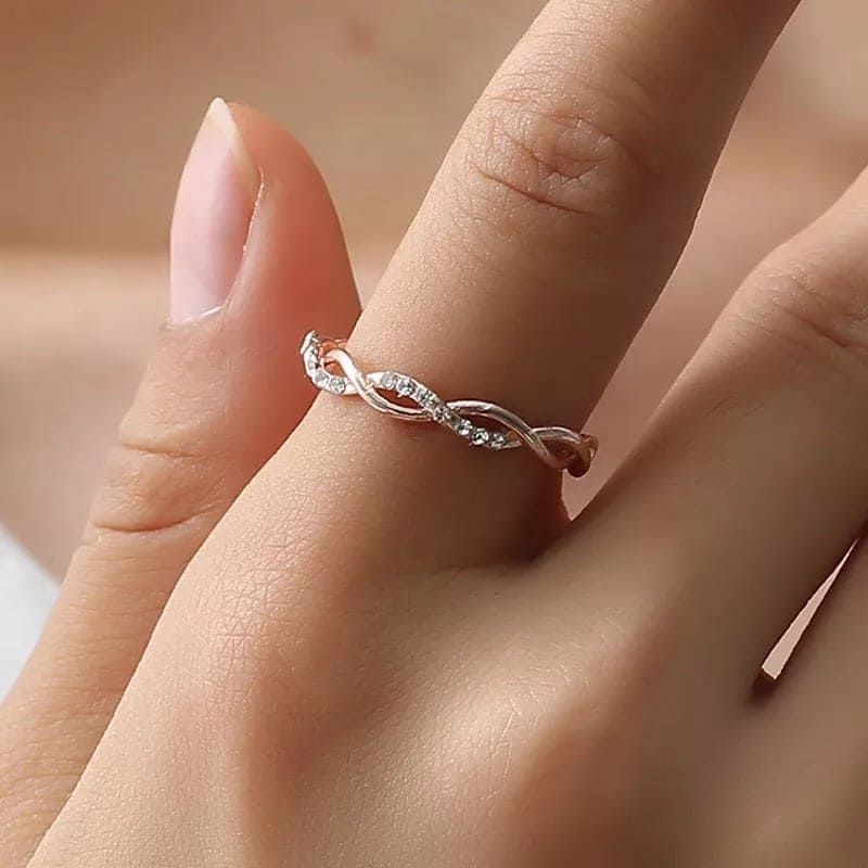 New Style Women Rings Rhinestone Twist Rose Gold Color Ring