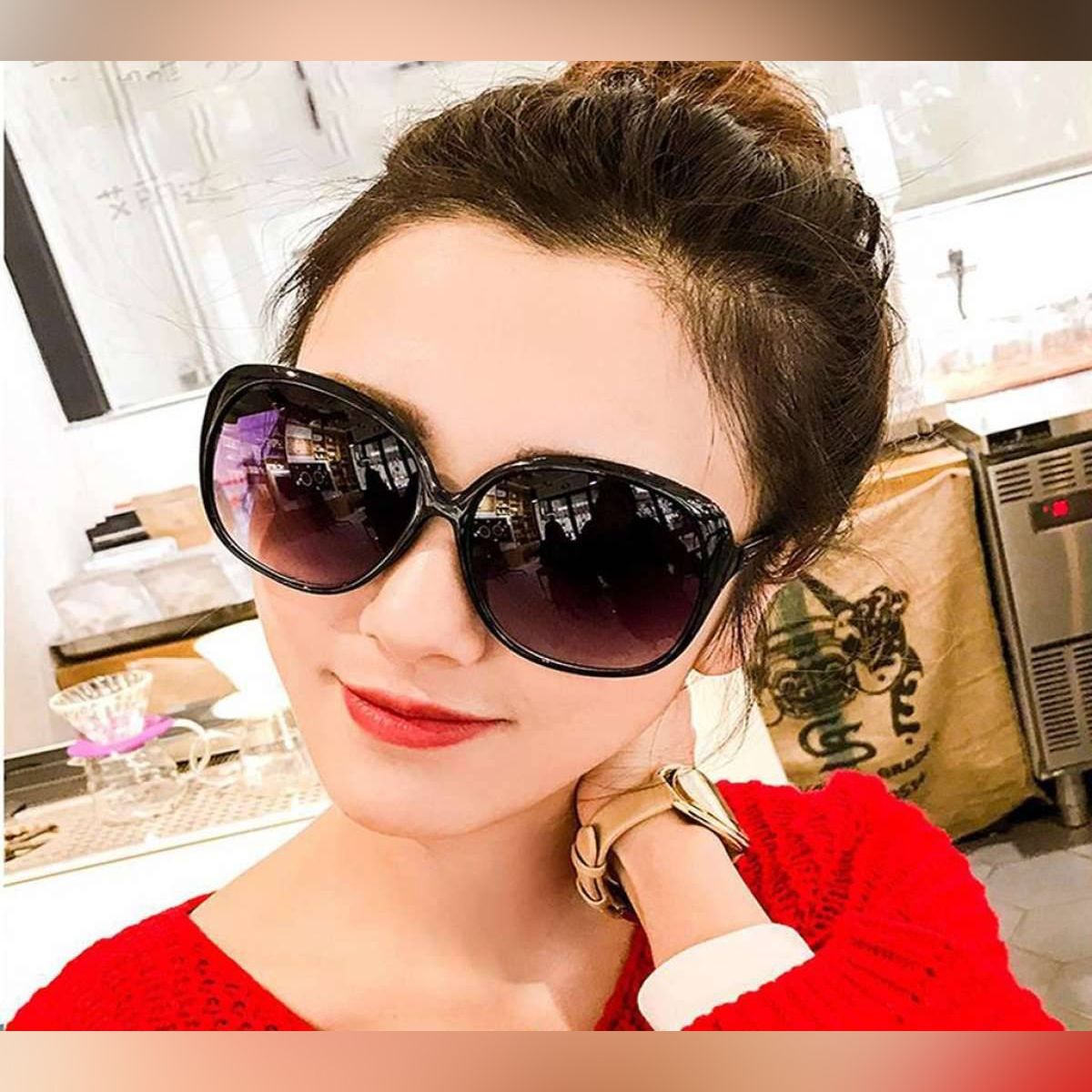 Fashionable Design Sunglasses for Women