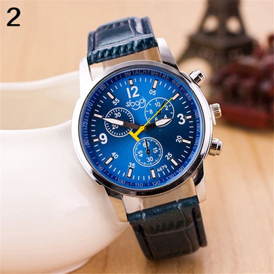 Men's Fashion  Leather Strap Round Dial  Business Quartz Wrist Watch